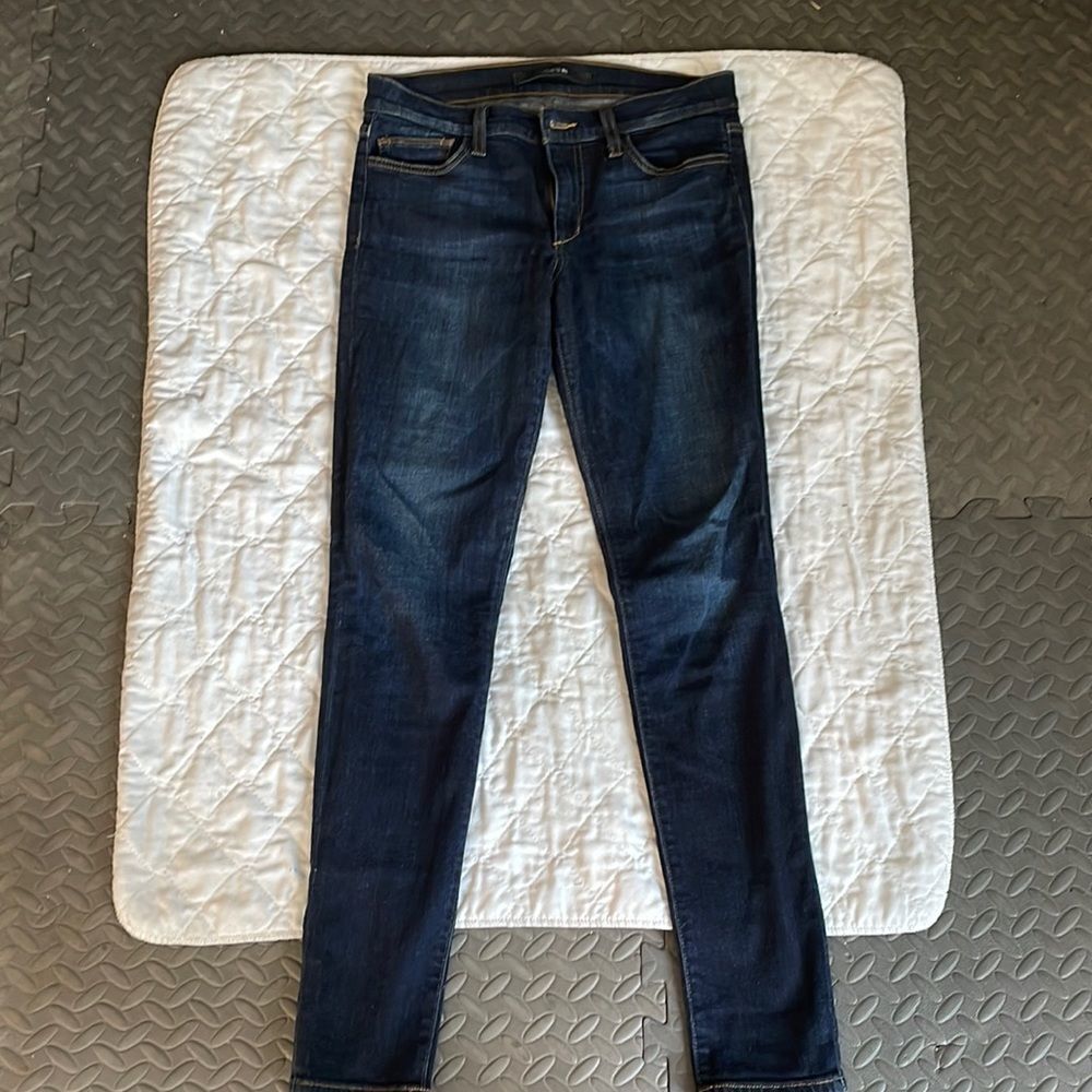 Joe’s blue jeans size 26 petite skinny